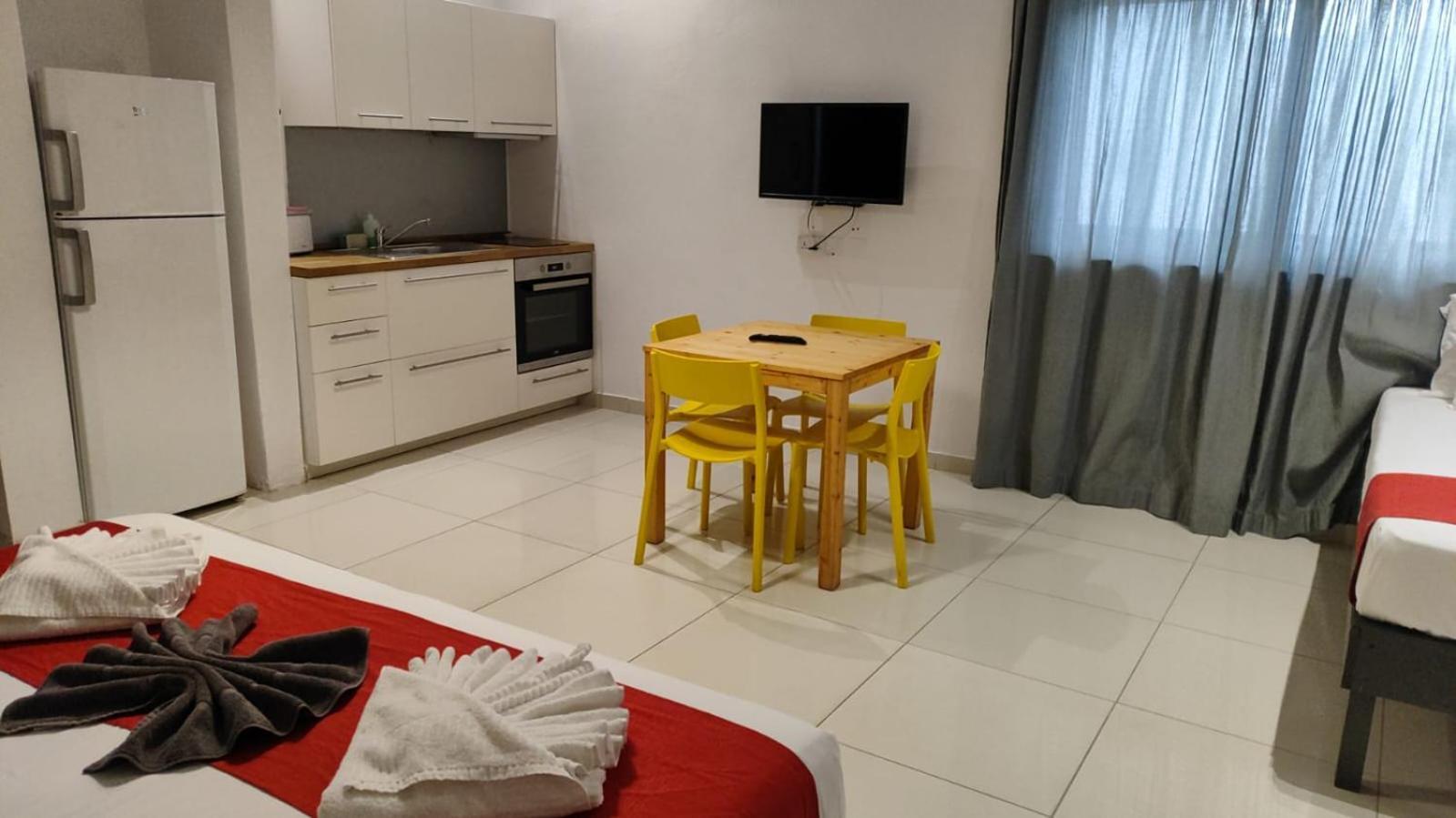 سانت جوليان Cresta Beach Studios المظهر الخارجي الصورة